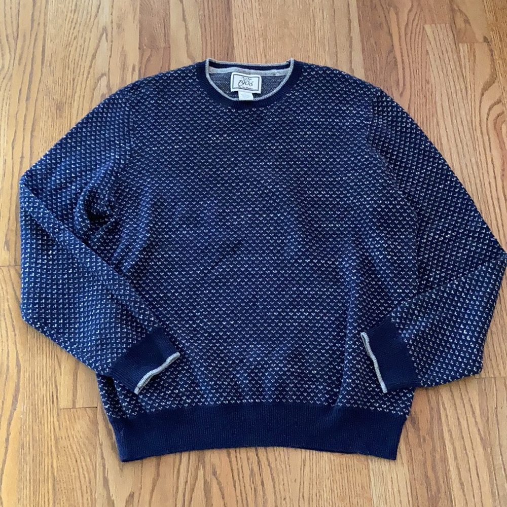 NWOT Jos A Bank Sweater